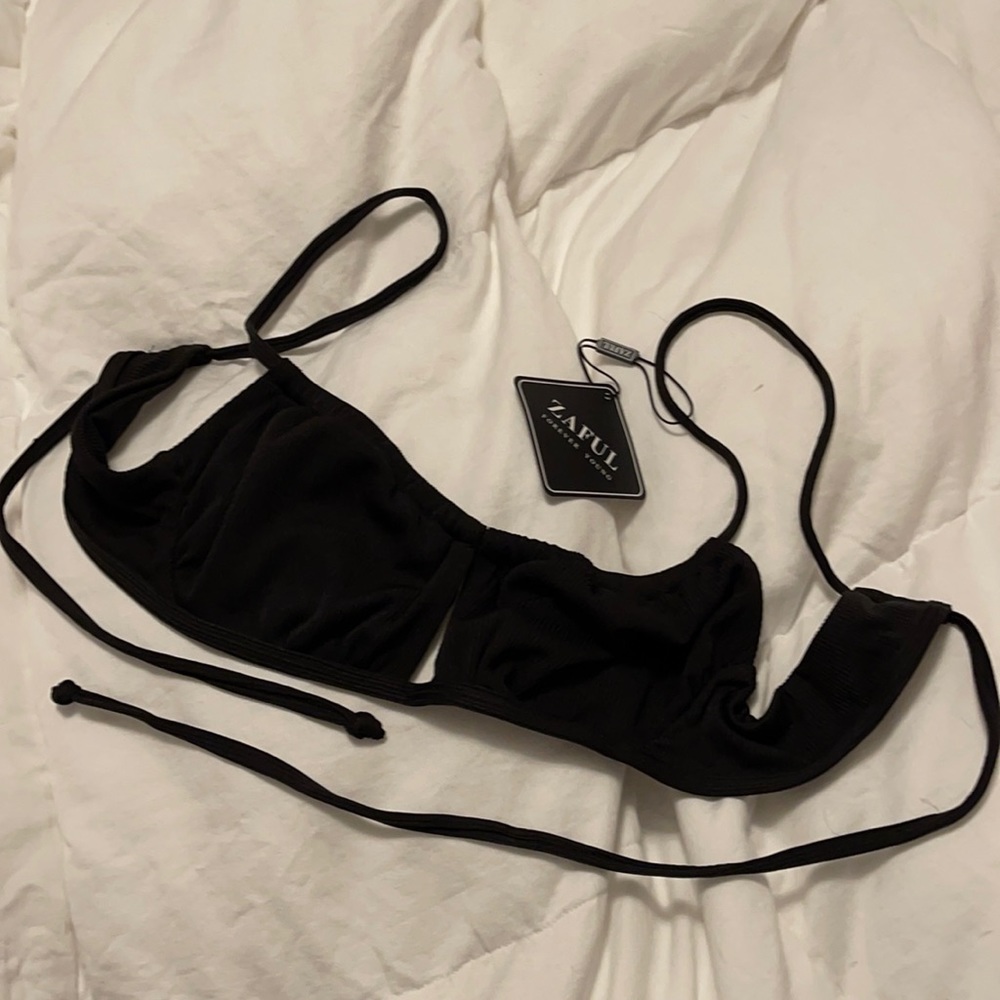 NWT ZAFUL bikini top only